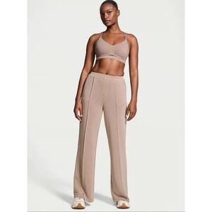 VSX Featherweight Knit Tailored Wide-Leg Pant Beige Size Medium